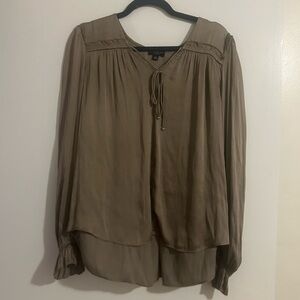 Long sleeve & comfy, taupe blouse. Size large